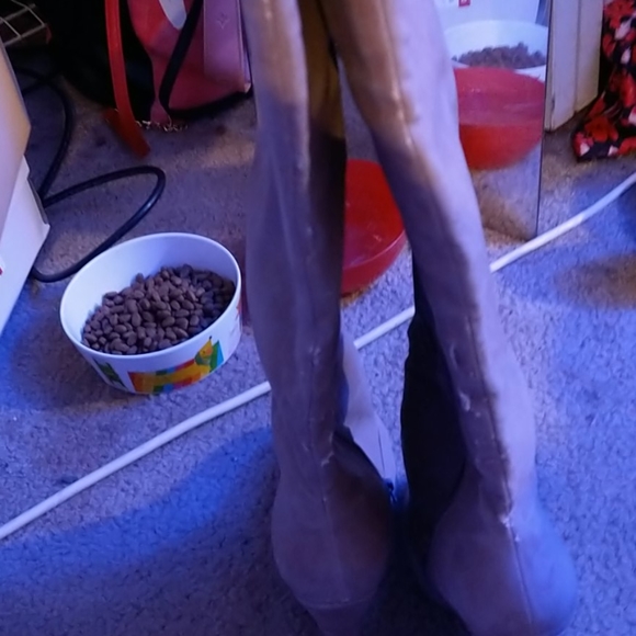 Boots - Picture 2 of 2